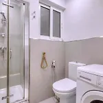 Stylish With Balcony & Sea Views * Sliema