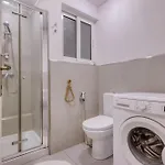 Апартаменты Stylish With Balcony & Sea Views